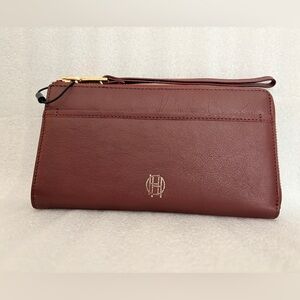 House of Harlow 1960 Burgundy Leather Zip Around Wristlet Wallet Gold Hardware